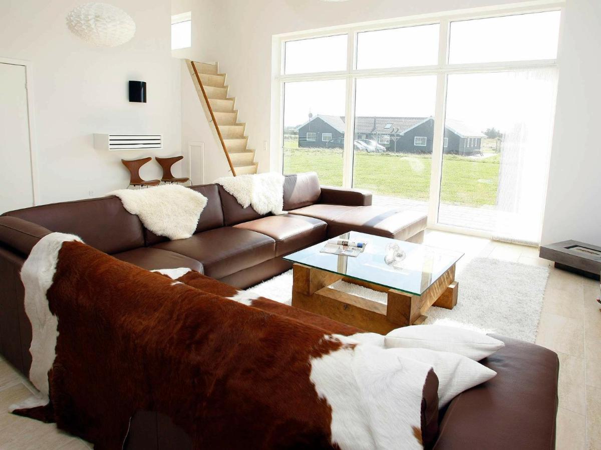 Five-Bedroom Holiday home in Løkken 3 Værelse billede